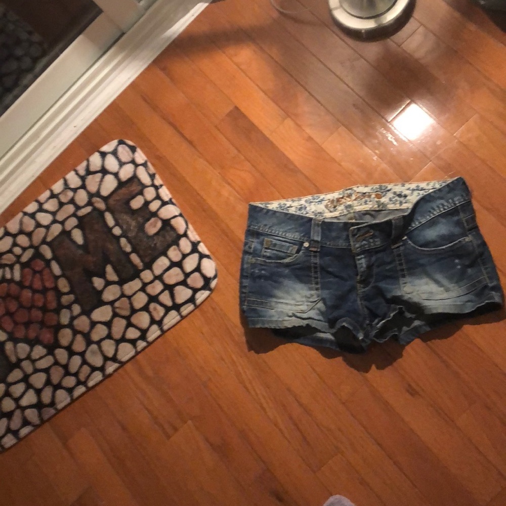 Cute denim Guess jeans